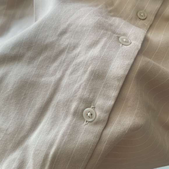 ☀️Weekend SALE☀️ 🇯🇵Uniqlo stripe shirt -XS-$20 - Picture 2 of 7